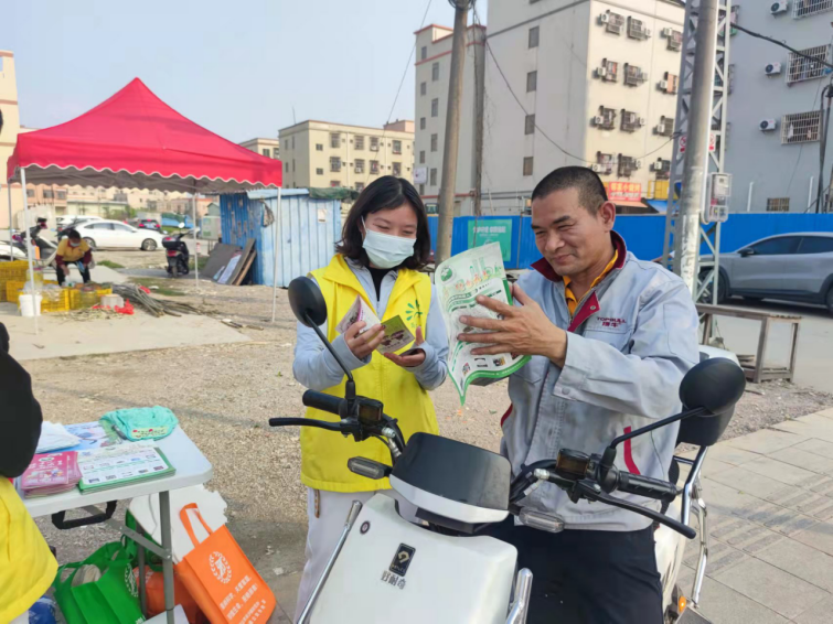 阜沙鎮(zhèn)禁毒信息〔2022〕第130期--【全民禁毒宣傳月】阜沙禁毒走進(jìn)村居 （2022.6.11) 