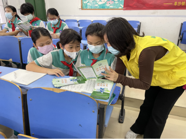 阜沙鎮(zhèn)禁毒信息〔2022〕第254期--【禁毒攻堅】“無毒青春，健康校園”—阜沙鎮(zhèn)開展禁毒宣傳進校園