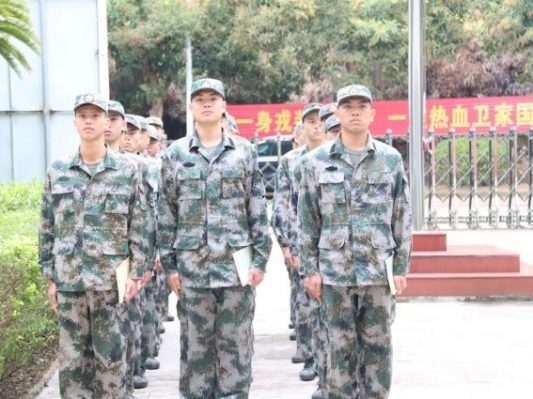中山開(kāi)展2026年上半年役前教育，助準(zhǔn)新兵邁好軍營(yíng)生活第一步